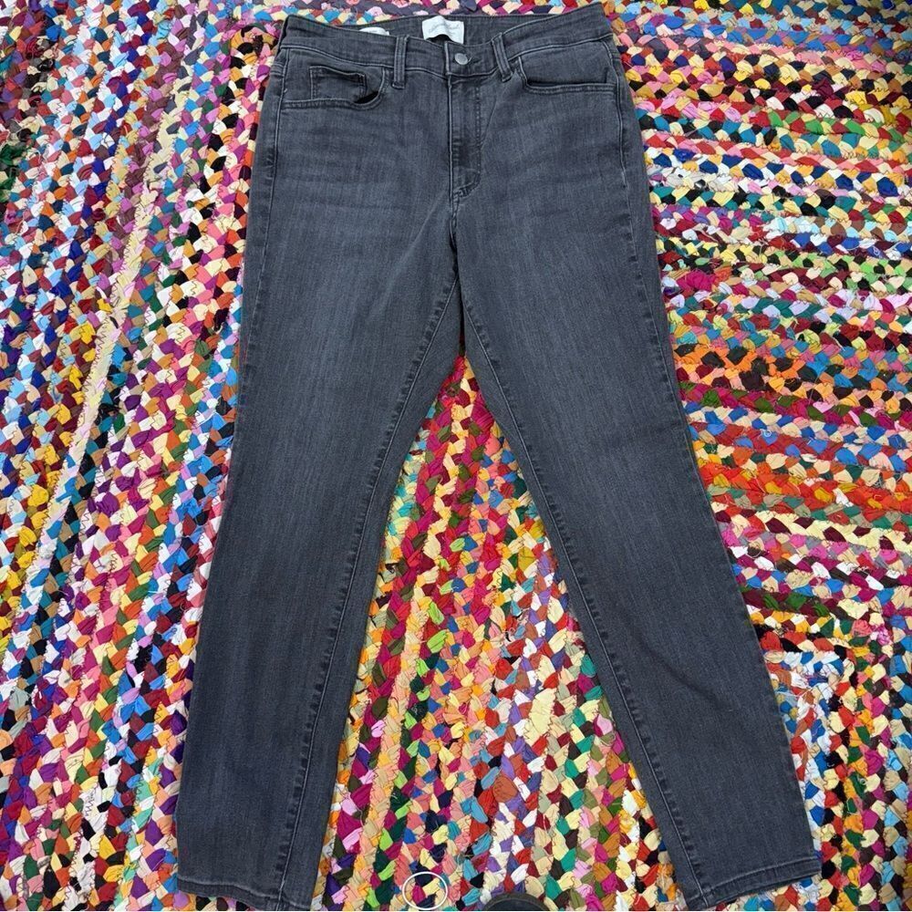 Universal Thread Black Washed High Rise Skinny stretch size 10R- EUC